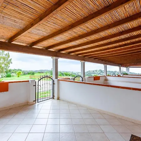 Agriturismo Comino Alto By Rentbeat Maison d'hôtes 3*