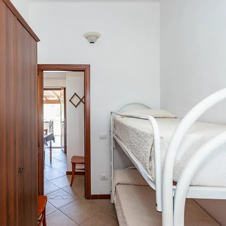 ゲストハウス Agriturismo Comino Alto By Rentbeat シニスコーラ