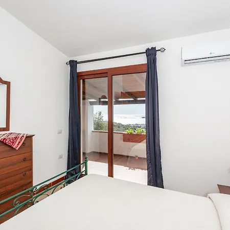 Agriturismo Comino Alto By Rentbeat 3*