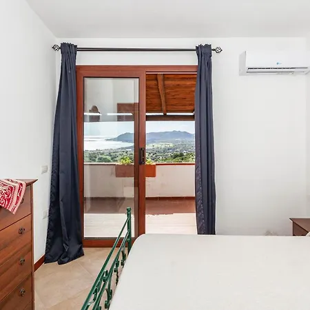 ゲストハウス Agriturismo Comino Alto By Rentbeat 3*
