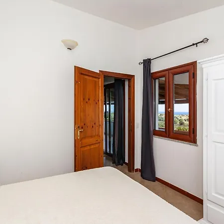 Agriturismo Comino Alto By Rentbeat