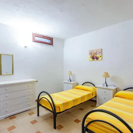 Guest house Agriturismo Comino Alto By Rentbeat