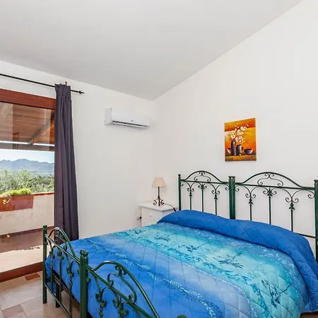 Guest house Agriturismo Comino Alto By Rentbeat